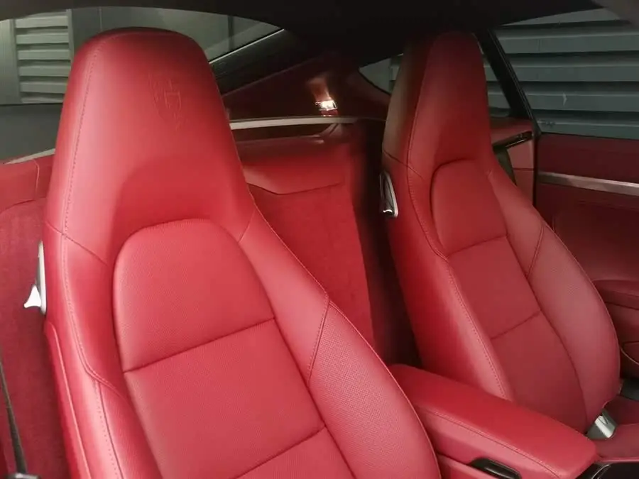 Porsche 718 2022 Cayman 2.0T