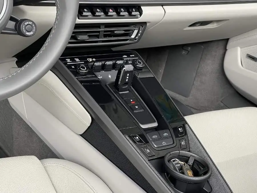 Porsche 911 2022 Carrera Cabriolet 3.0T