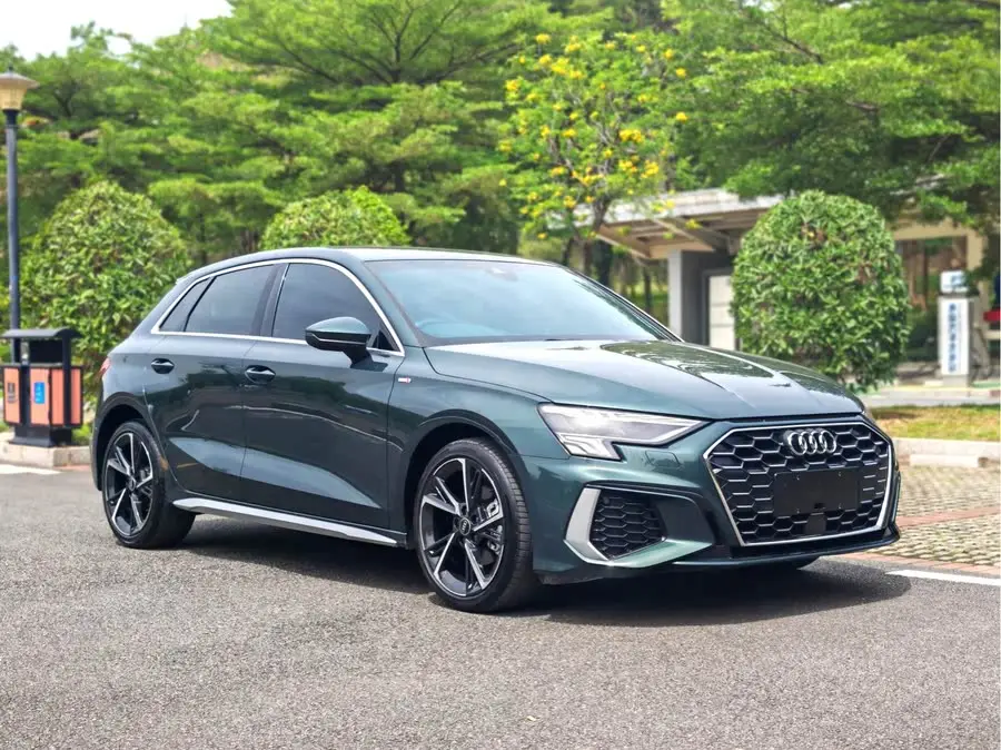 أودي A3 2022 سبورت باك 35 TFSI طراز الدخول الرياضي