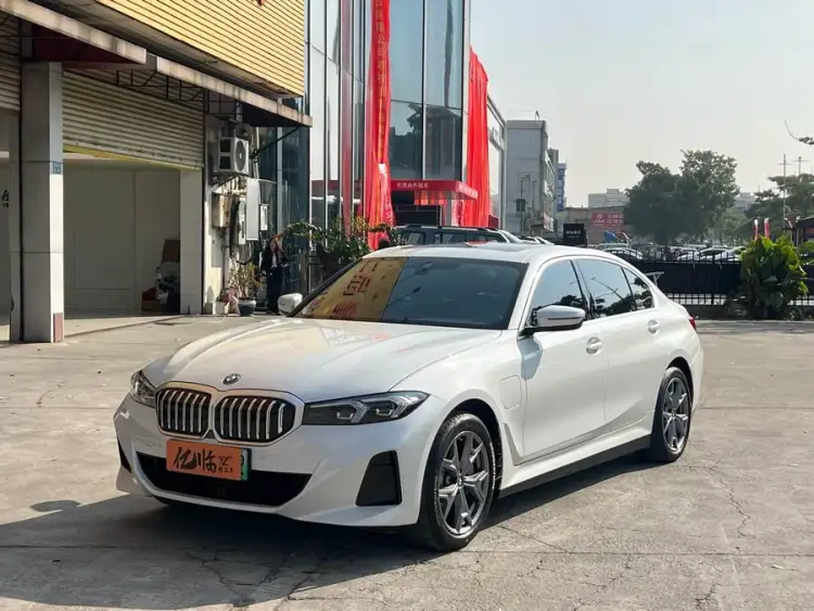 BMW i3 2024 eDrive 35 L