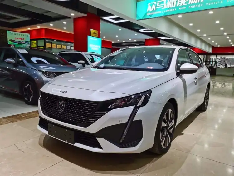 Peugeot 408 2022 1.6T Glowing Edition