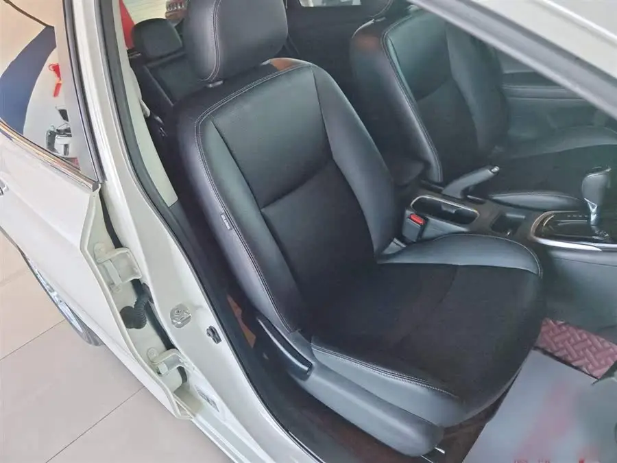 نيسان تييدا 2021 1.6 لتر CVT النسخة الذكية