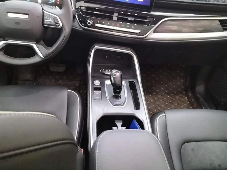 هفال H6 2023 إصدار الاتجاه الوطني 1.5T أوتوماتيكي بطل النسخة