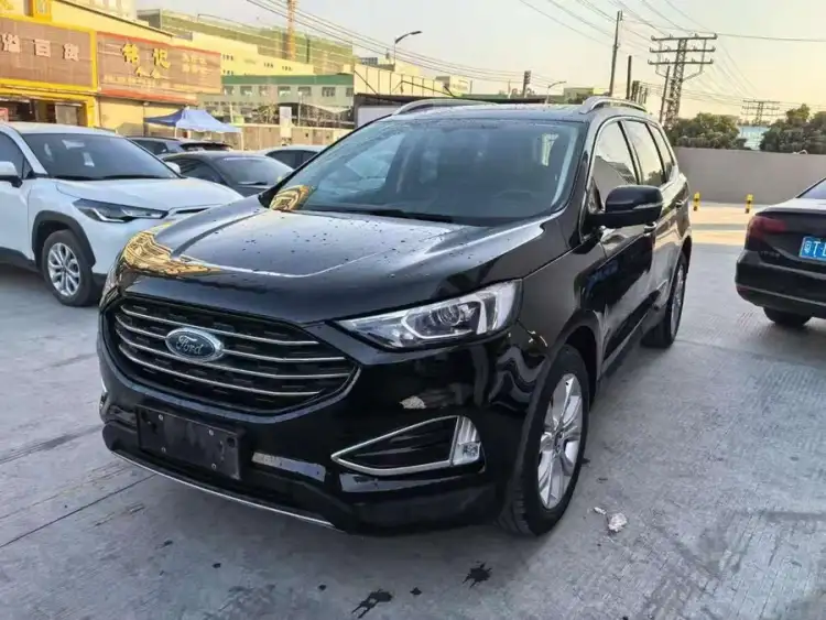 2020 Edge EcoBoost 245 Two-Wheel Drive Platinum 7-Seater