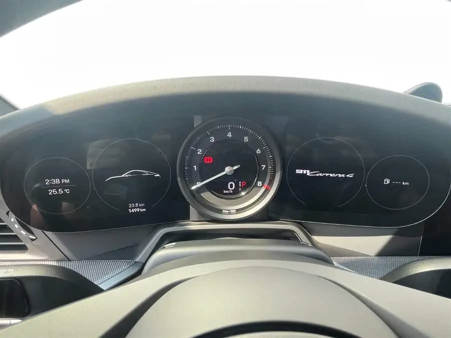 بورش 911 2023 كاريرا 4 3.0T