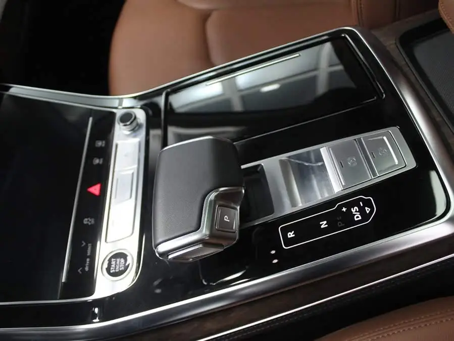 Audi Q7 2023 45 TFSI quattro S line Sport