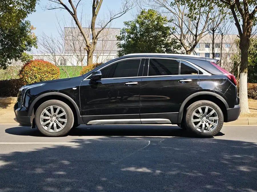 Cadillac XT4 2020 28T FWD Premium