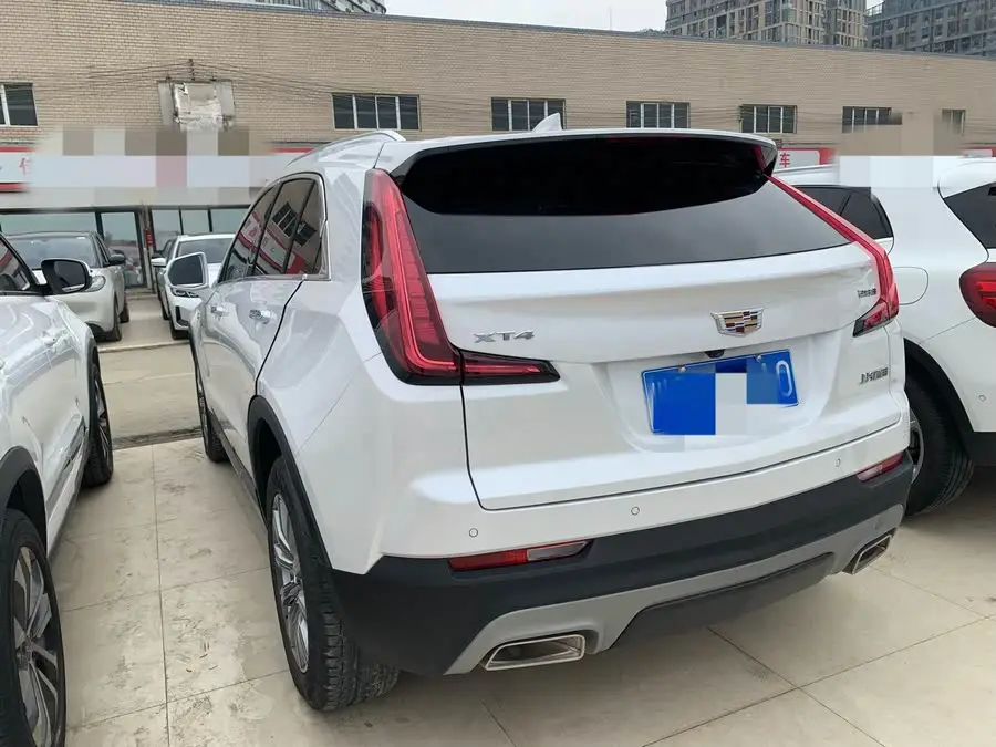 Cadillac XT4 2021 28T FWD Premium