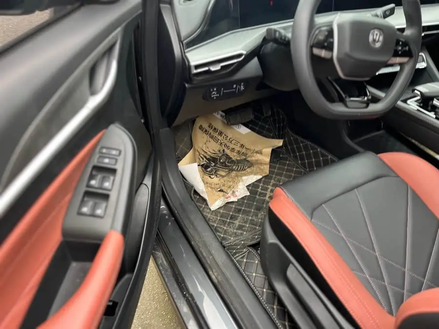 Yidong 2023 Model Chuangxiang Edition PLUS Blue Whale NE 1.4T GDI DCT Premium Edition