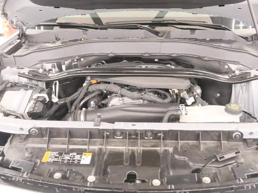 إكسبلورر 2024 2.3T EcoBoost فئة الدفع الخلفي 7 مقاعد