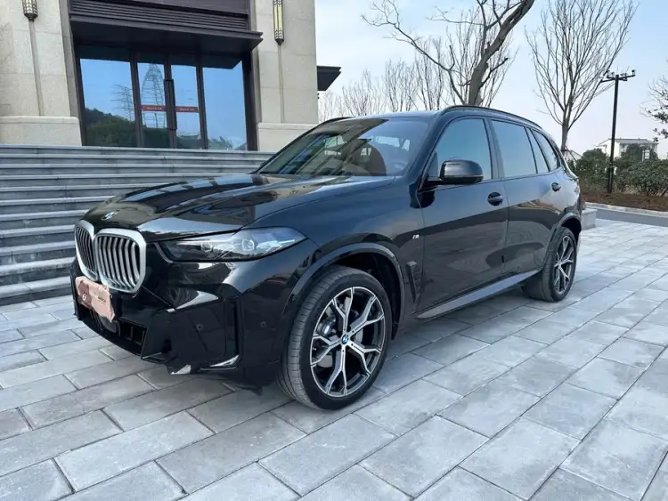 BMW X5 2023 xDrive 30Li Luxury M Sport Package
