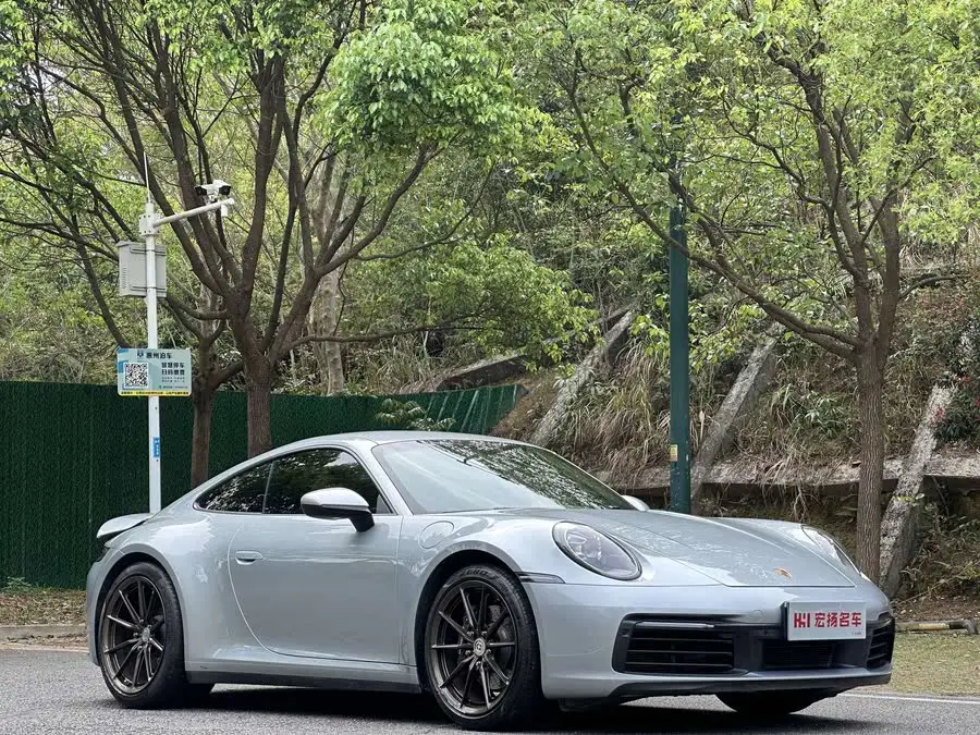 Porsche 911 2020 Carrera 3.0T