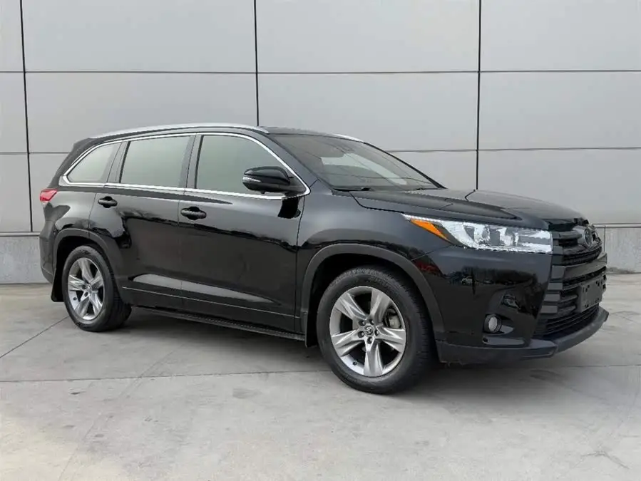 هايلاندر 2021 2.0T دفع رباعي نسخة فاخرة 7 مقاعد