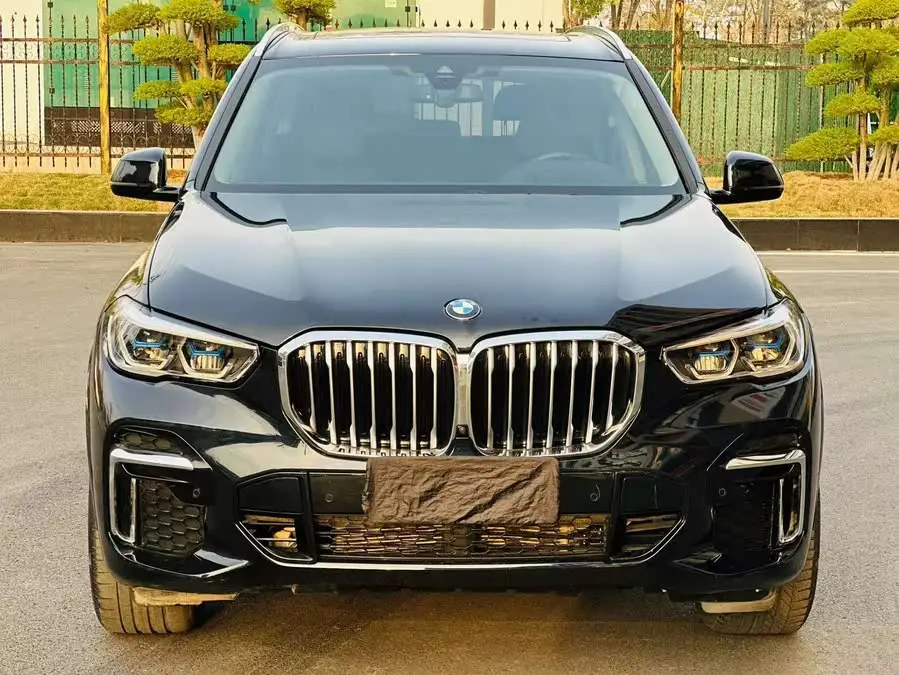 بي إم دبليو X5 2023 xDrive 30Li باقة M الرياضية الفاخرة