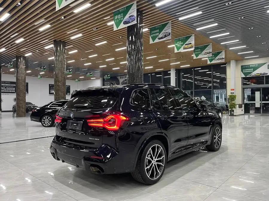 BMW X3 2022 xDrive30i Leading Model M Night Package