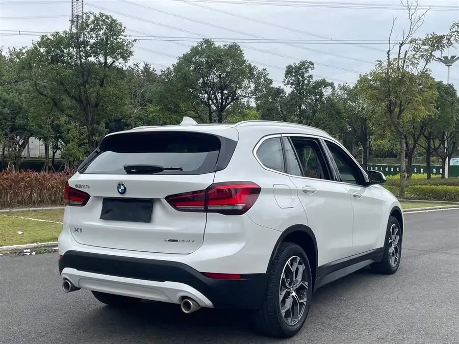 بي إم دبليو X1 2022 sDrive25Li الطراز الرائد