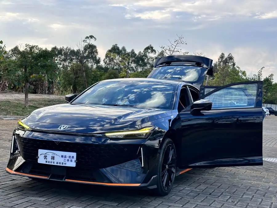 Changan UNI-V 2024 1.5T Premium Sport Version