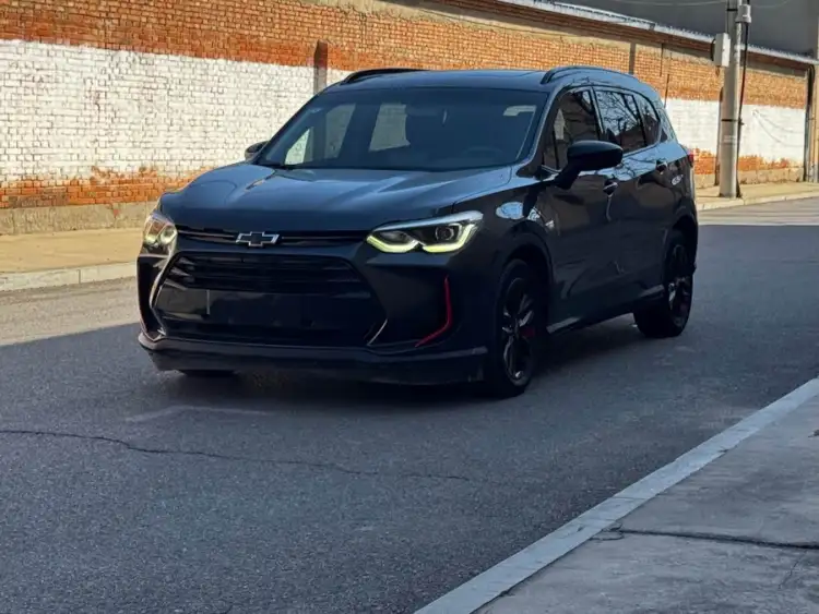 Wuling Hongguang Plus 2020 Light Hybrid 530T Automatic Enjoyable Version (5+2 Seats)