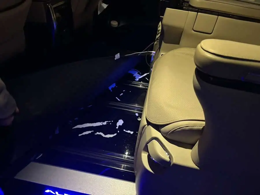 ألفارد 2021 هايبرد 2.5 لتر إصدار متميز