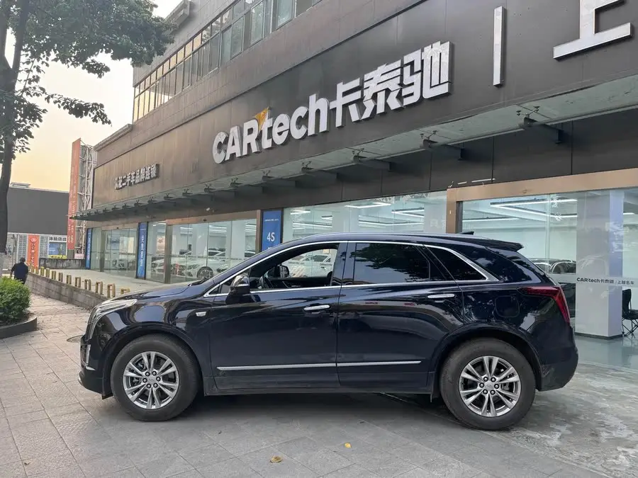 كاديلاك XT5 2022 2.0T فخامة دفع ثنائي