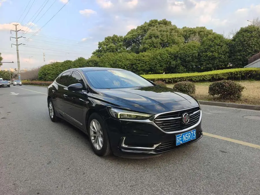 باك لاقروس 2021 552T فاخر