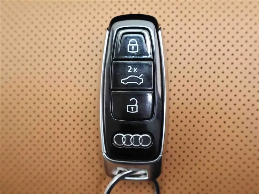 Audi A8 2023 A8L 50 TFSI quattro Premium