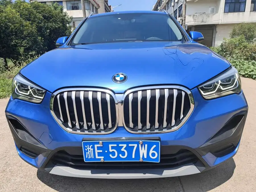 بي إم دبليو X1 2020 sDrive25Li طراز رائد