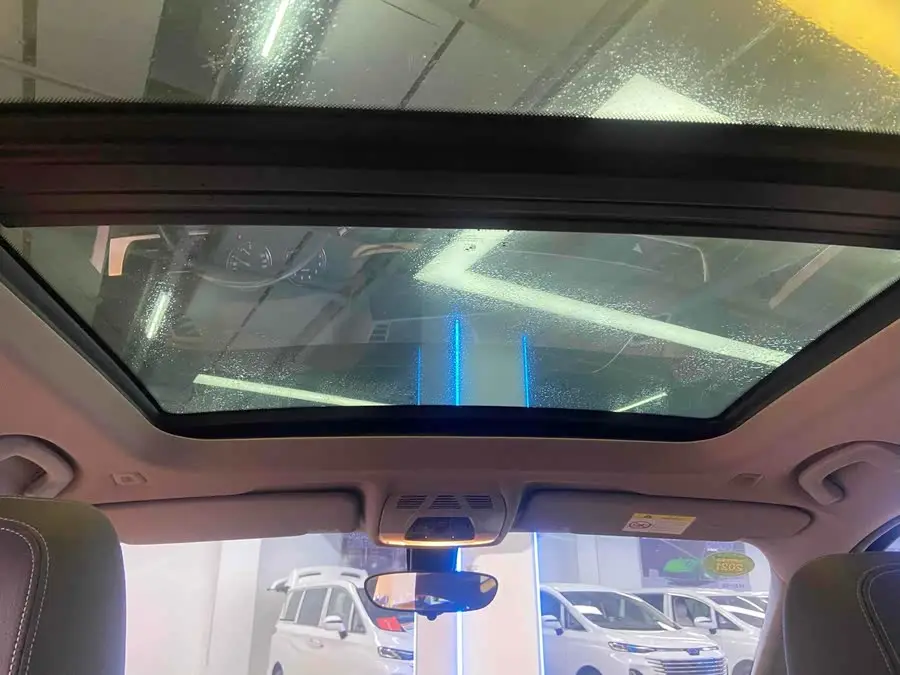 بي إم دبليو X1 2021 sDrive20Li الفئة الفاخرة