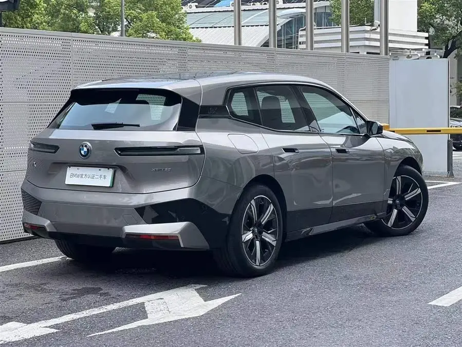 BMW iX 2022 xDrive50