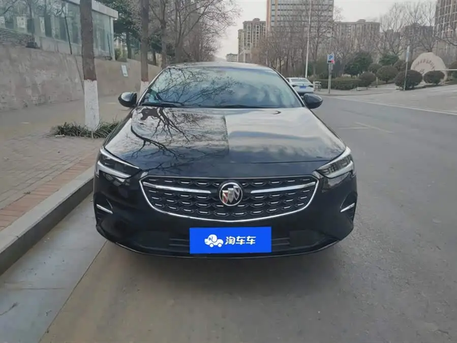 بيوك ريجال 2022 552T الإصدار الذكي