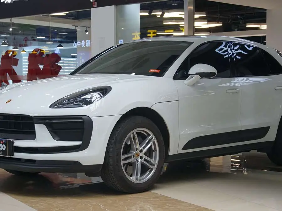 2023 Macan 2.0T