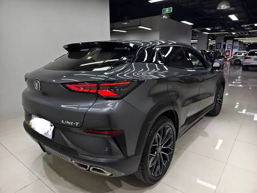 شانجان UNI-T 2022 1.5T الفاخرة