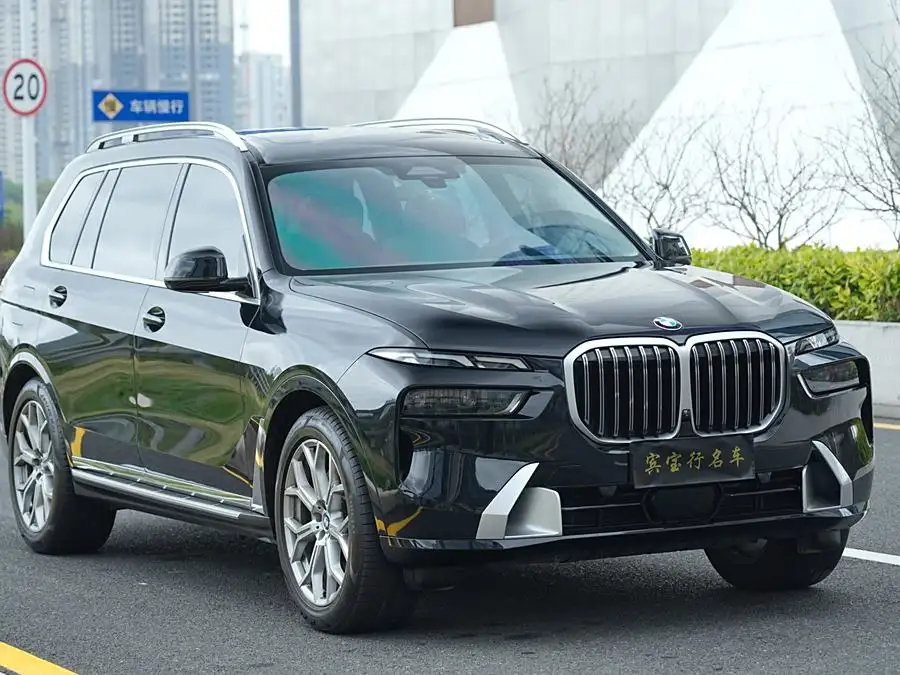 بي إم دبليو X7 2023 xDrive40i حزمة فاخرة