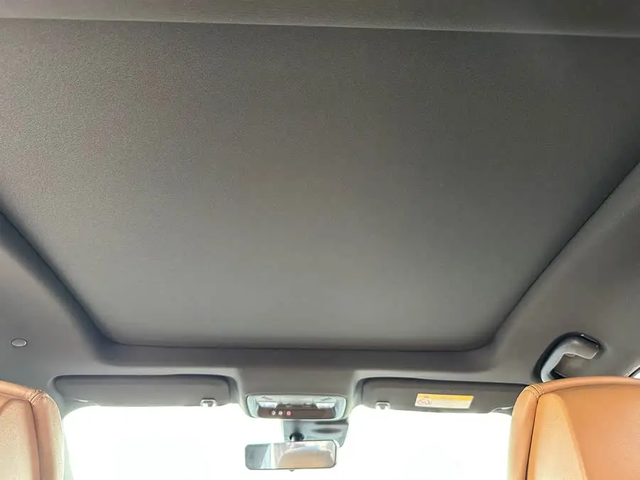 بيوك لاكروس 2021 652T البريميوم