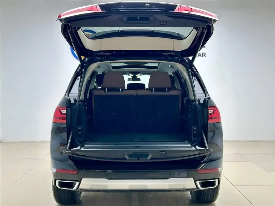 BMW X7 2022 xDrive40i Luxury Package