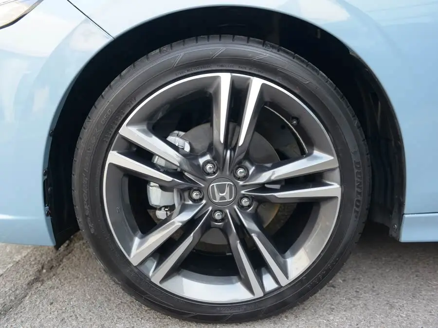 2023 Model 2.0L e:HEV Sharp Premium Edition