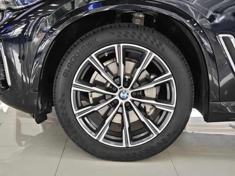 BMW X5 2022 xDrive 30Li Exclusive M Sport Package