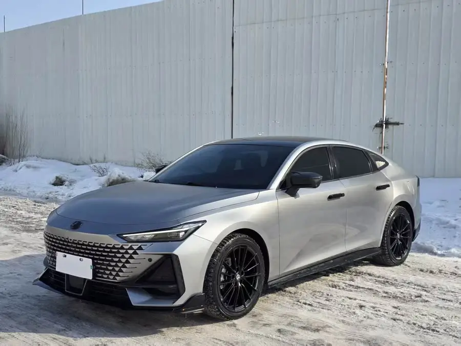 Changan UNI-V 2022 1.5T Sport Version