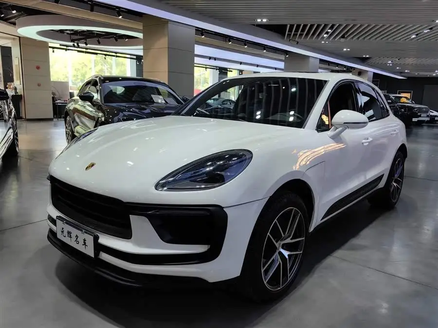 2022 Macan 2.0T
