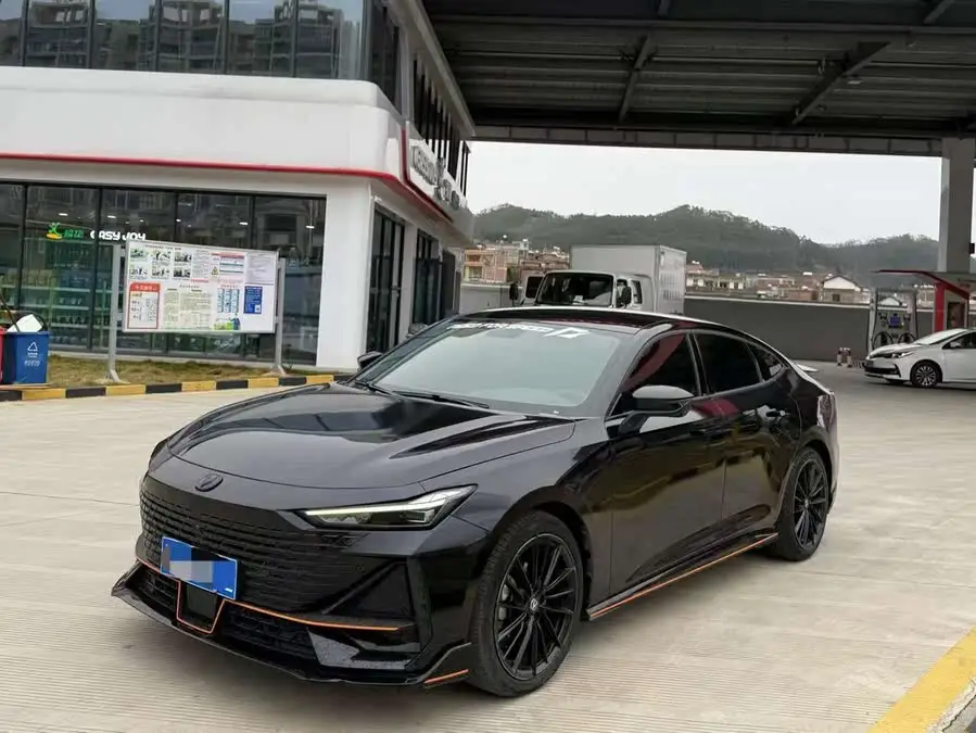 Changan UNI-V 2023 1.5T Sport Edition