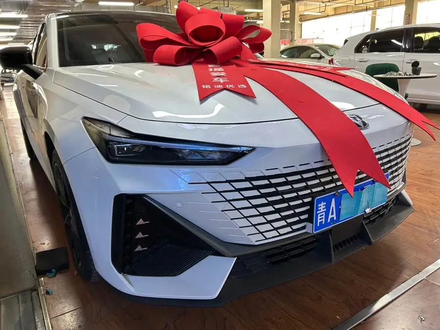 Changan UNI-V 2023 1.5T Premium