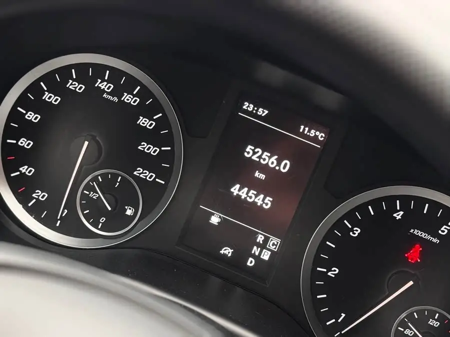 Vito 2021 2.0T Business Edition 7-seater