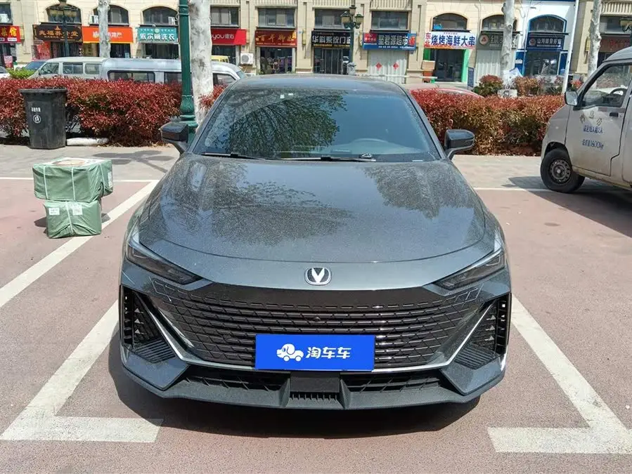 Changan UNI-V 2022 1.5T Excellence