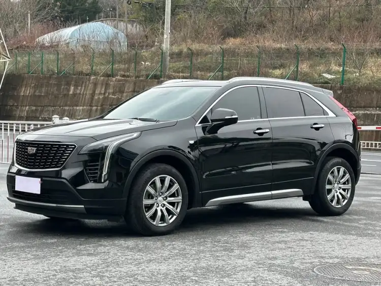Cadillac XT4 2022 28T Luxury FWD