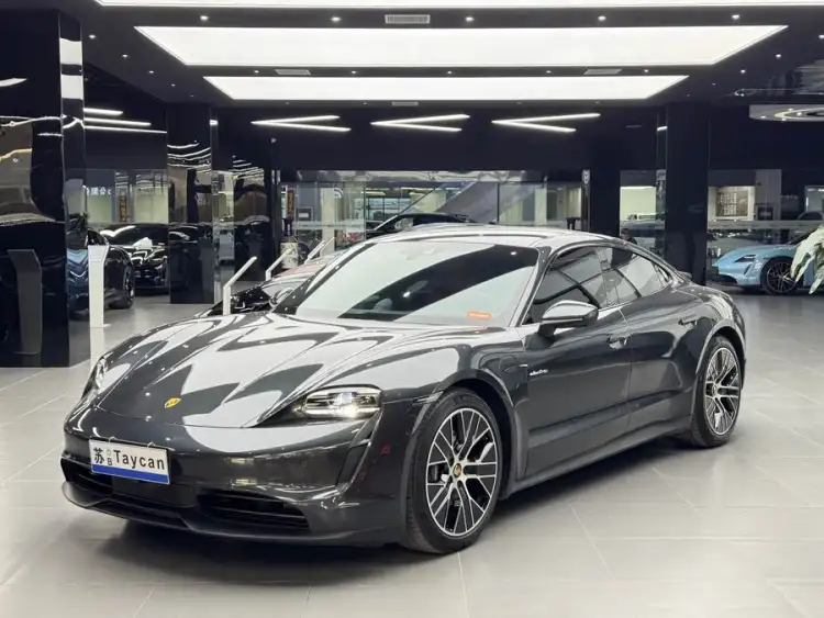 Taycan 2022