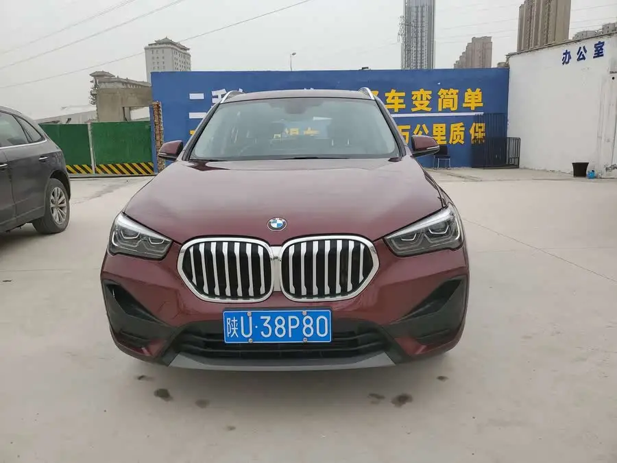 بي إم دبليو X1 2021 تحديث sDrive20Li طراز الموضة