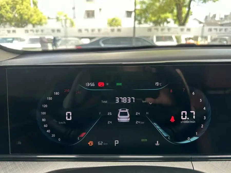 إيدونغ 2022 بلس بلوي ووتر NE 1.4T GDI DCT النسخة المميزة