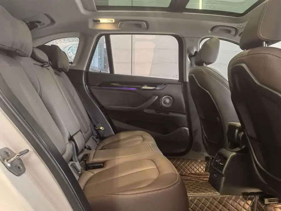 BMW X1 2022 sDrive25Li Leading Edition