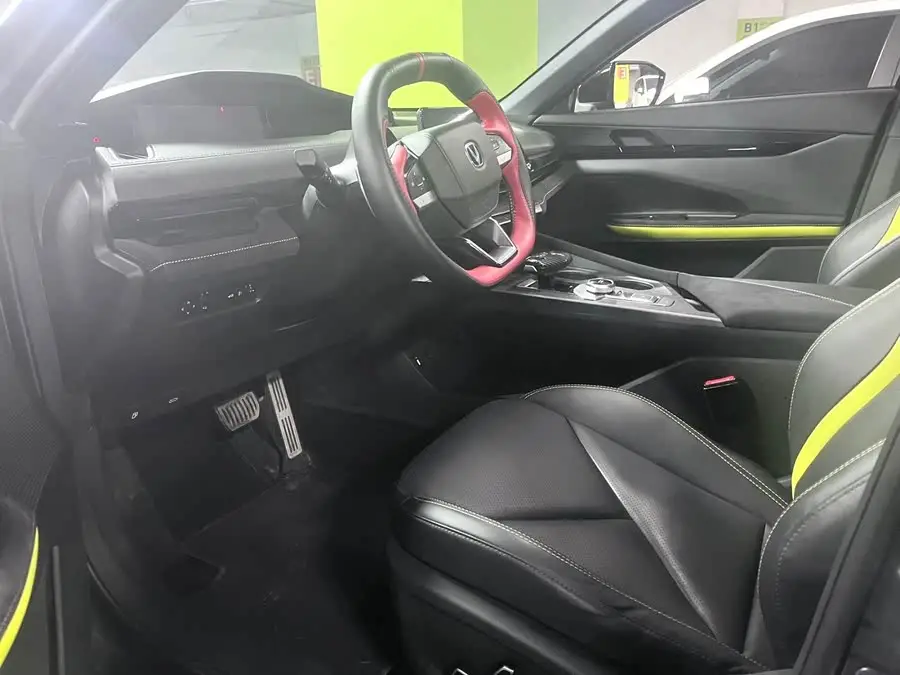 Changan UNI-V 2023 1.5T Premium