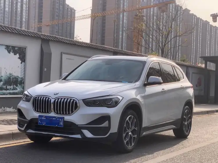 BMW X1 2022 sDrive20Li Luxury